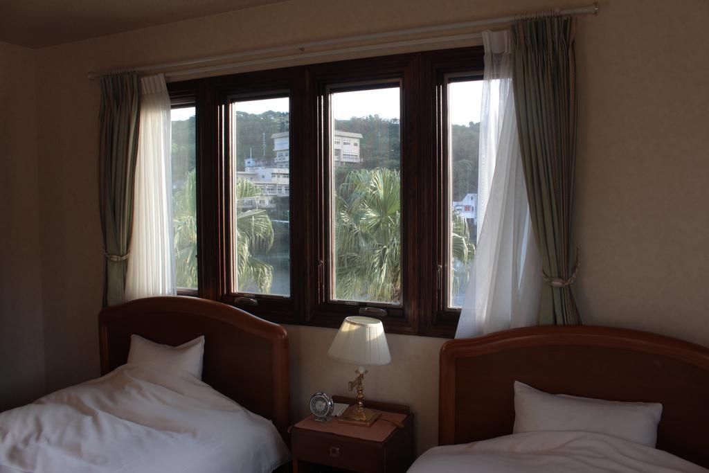 La Isla Tasse Hotel Якушима Екстериор снимка